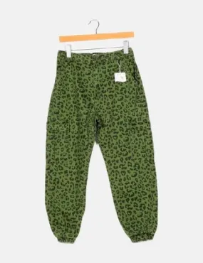 Bershka Denim verde estampado