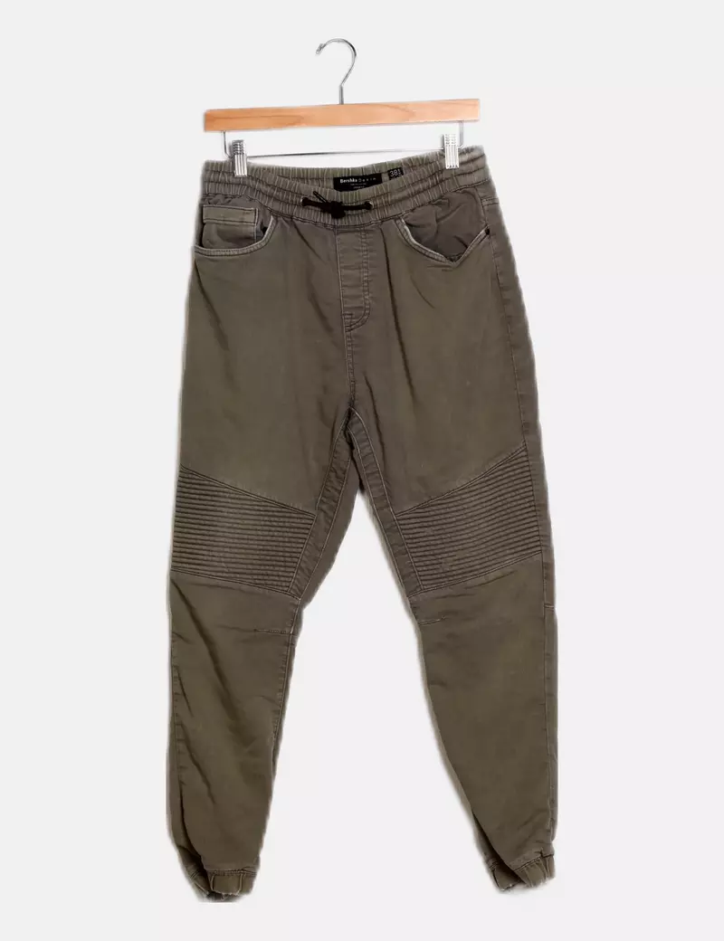 Bershka Jogger verde básico